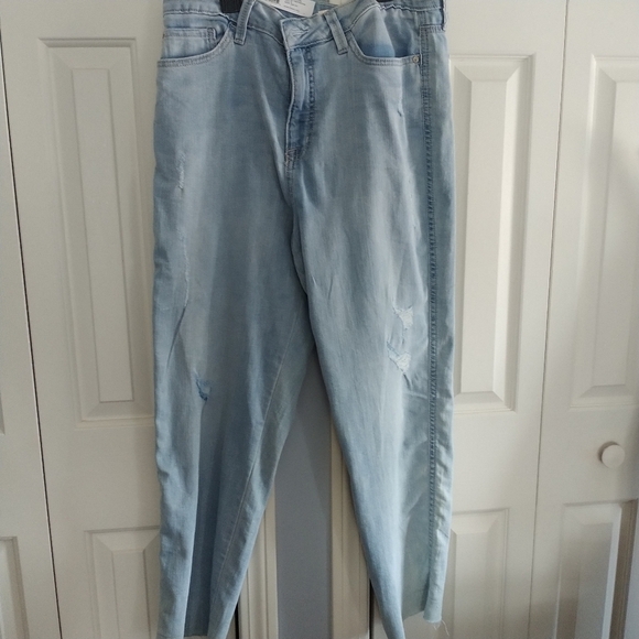 Seven7 Weekend Jean Boyish Style Rolled Cuff Hem Easy Fit Jean 12 - Picture 2 of 12